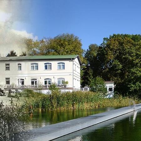 Hotel & Restaurant Haus Am See Locknitz ภายนอก รูปภาพ