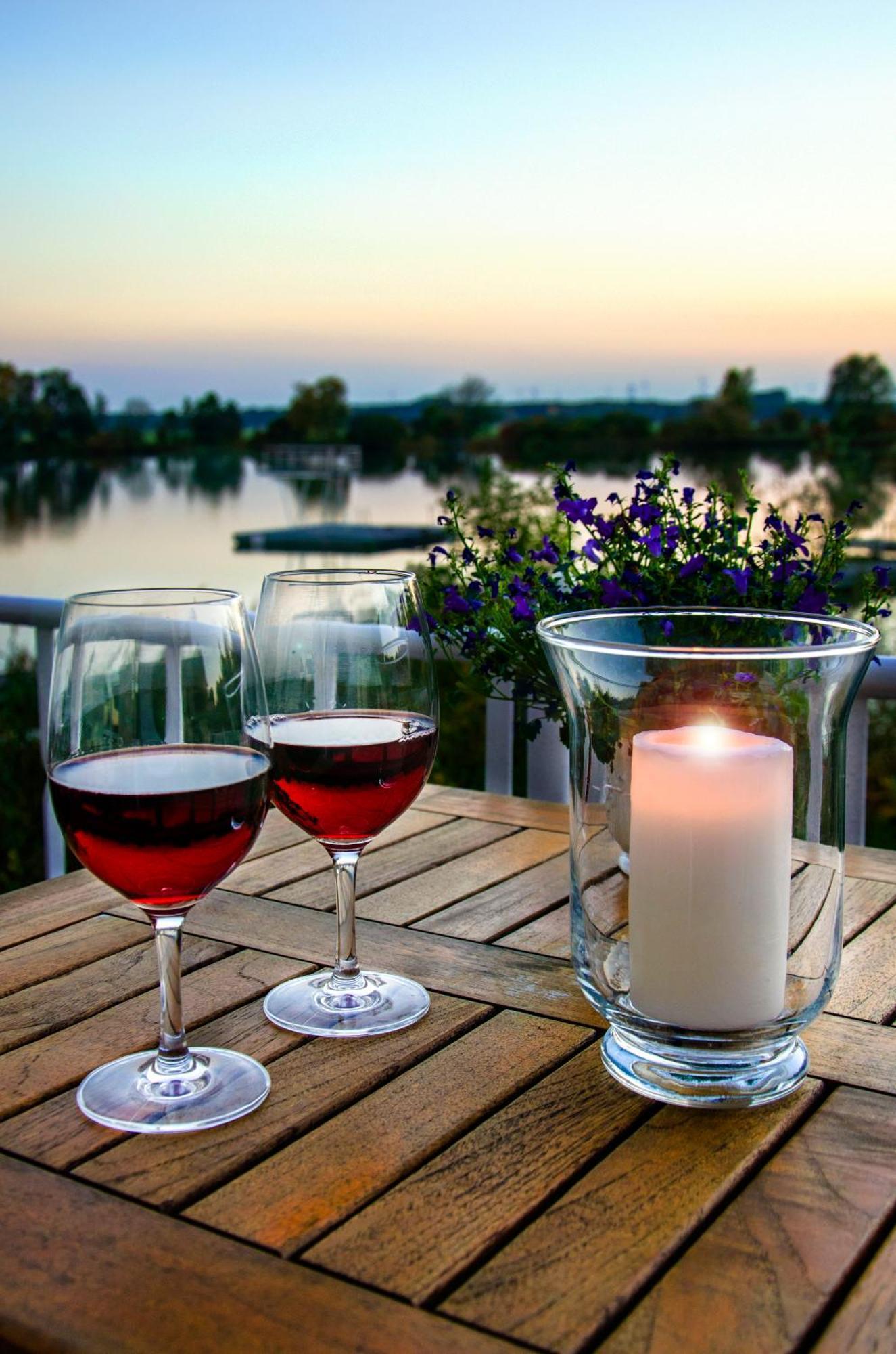 Hotel & Restaurant Haus Am See Locknitz ภายนอก รูปภาพ
