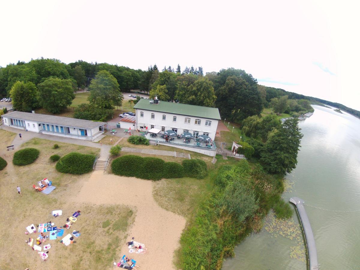 Hotel & Restaurant Haus Am See Locknitz ภายนอก รูปภาพ